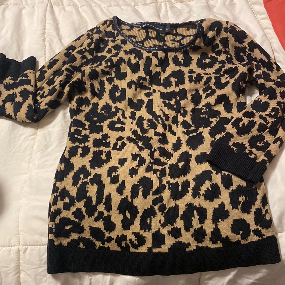 Cute leopard sweater